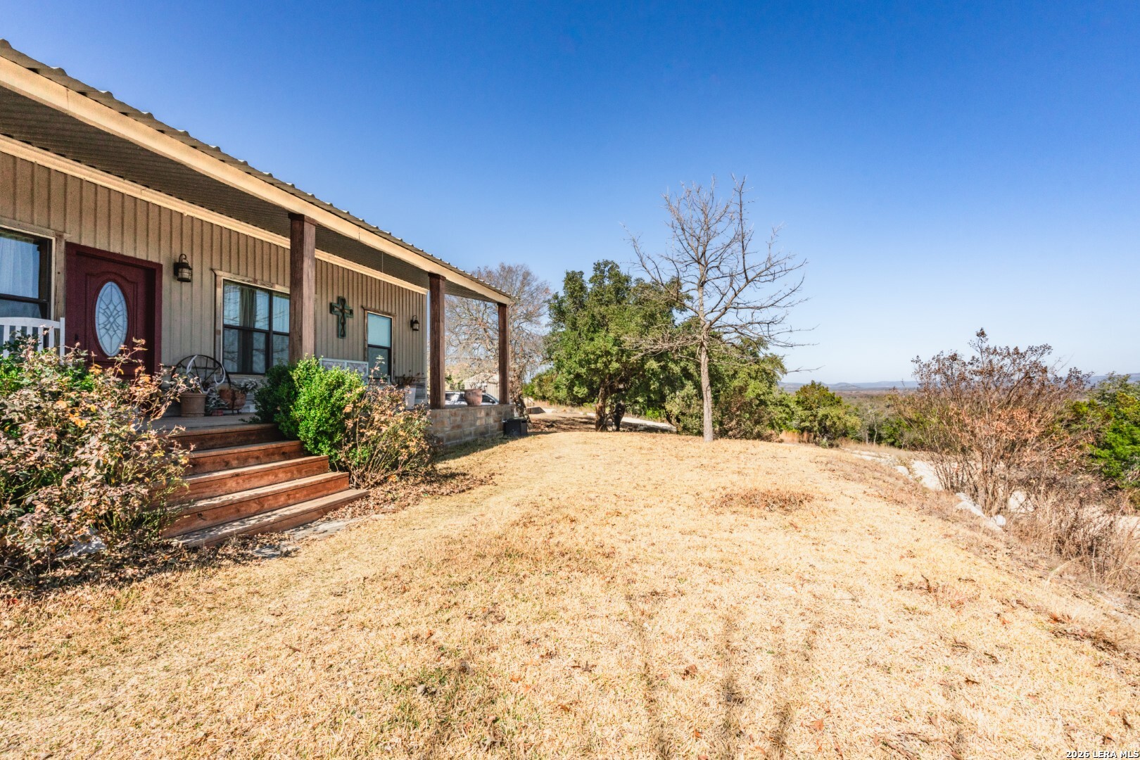 main property photo 34