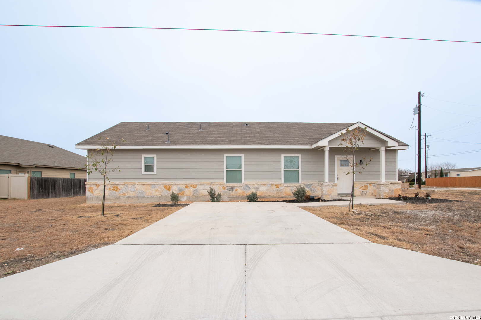 main property photo 3