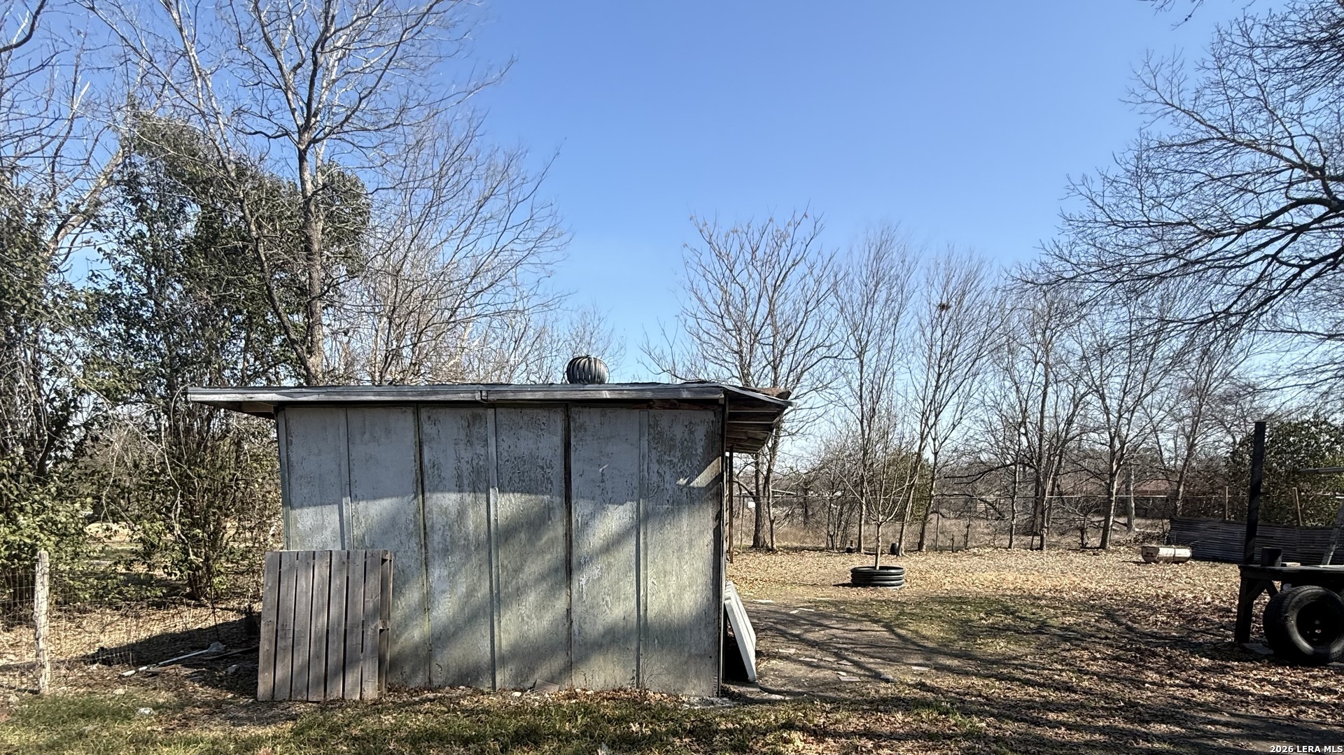 main property photo 3