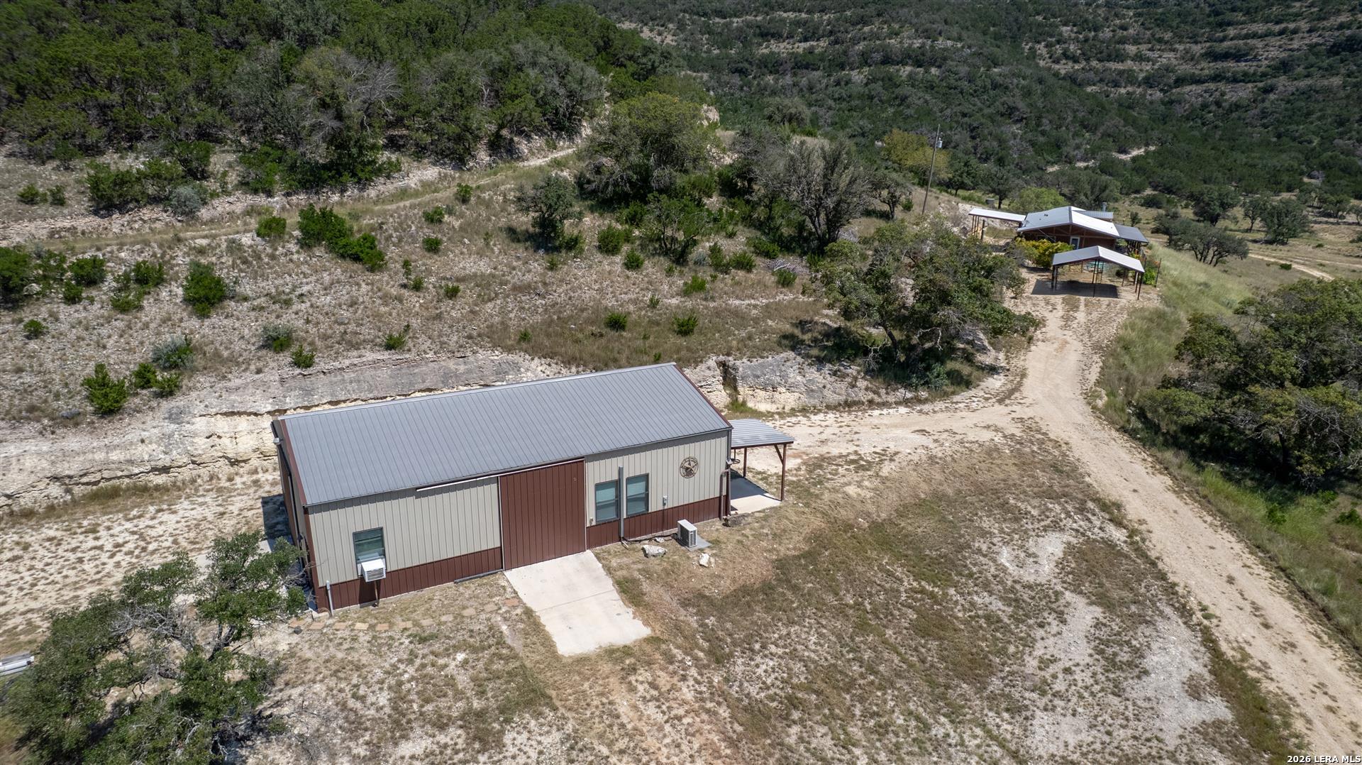 main property photo 20
