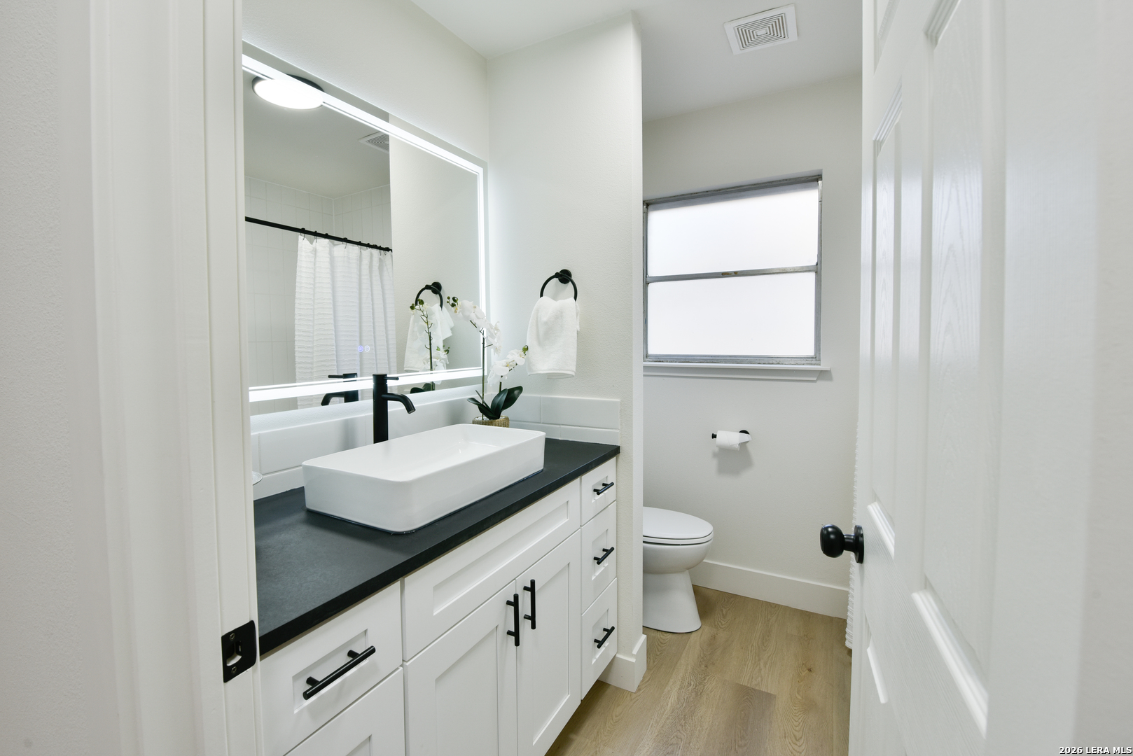 property viewer photo 13