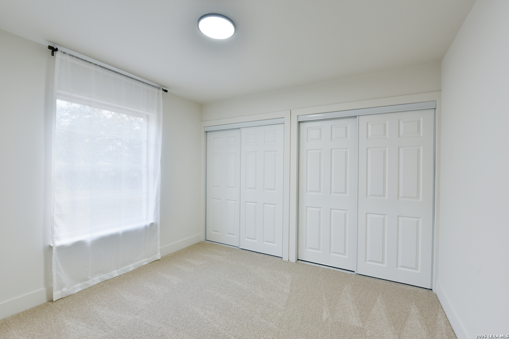 property viewer photo 14