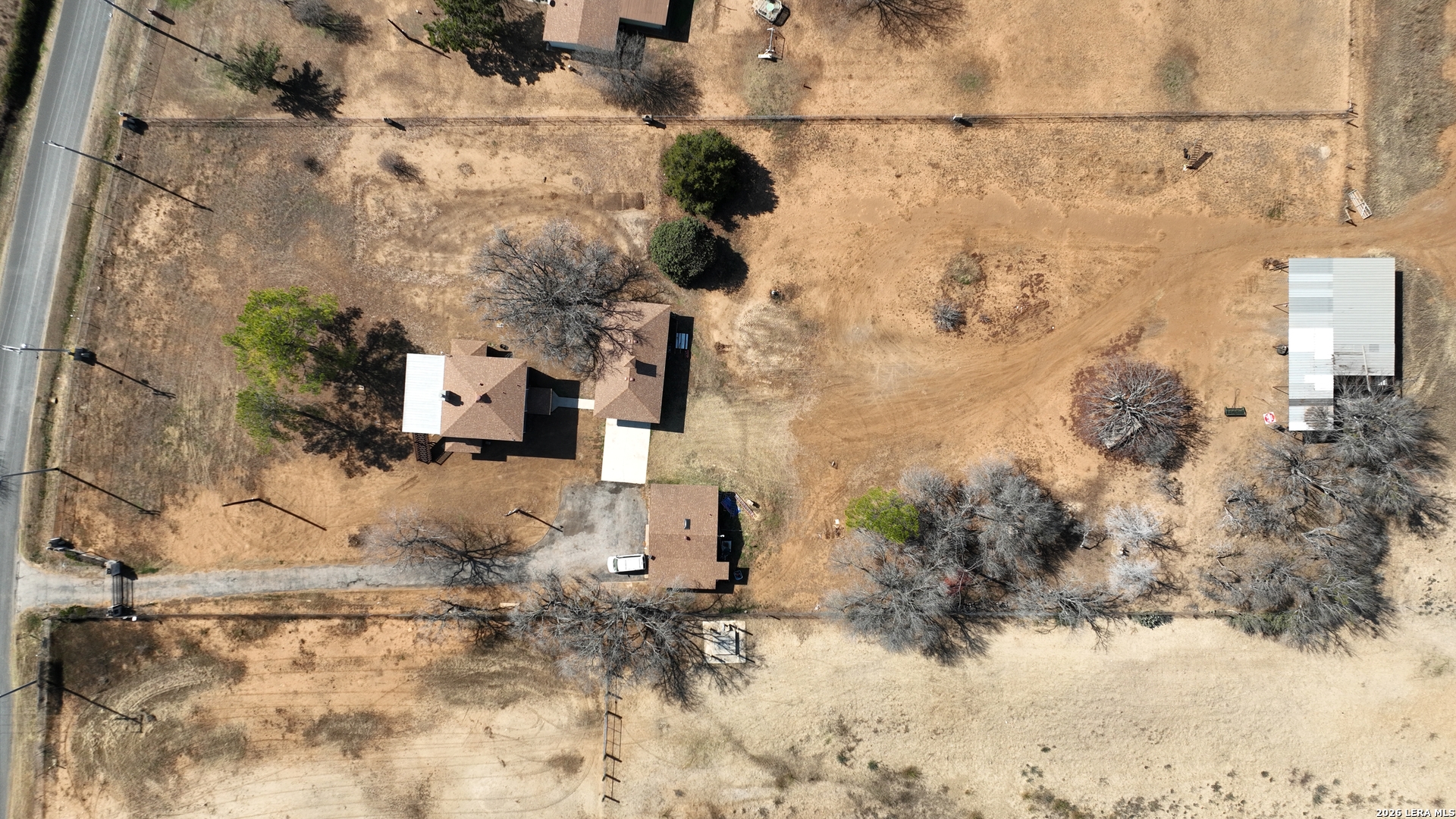 main property photo 27