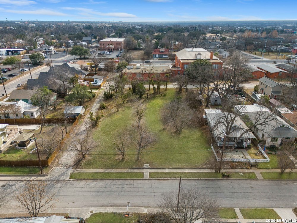 main property photo 7