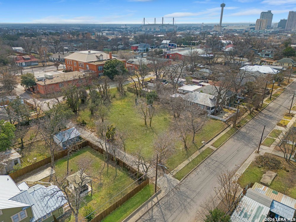 main property photo 8