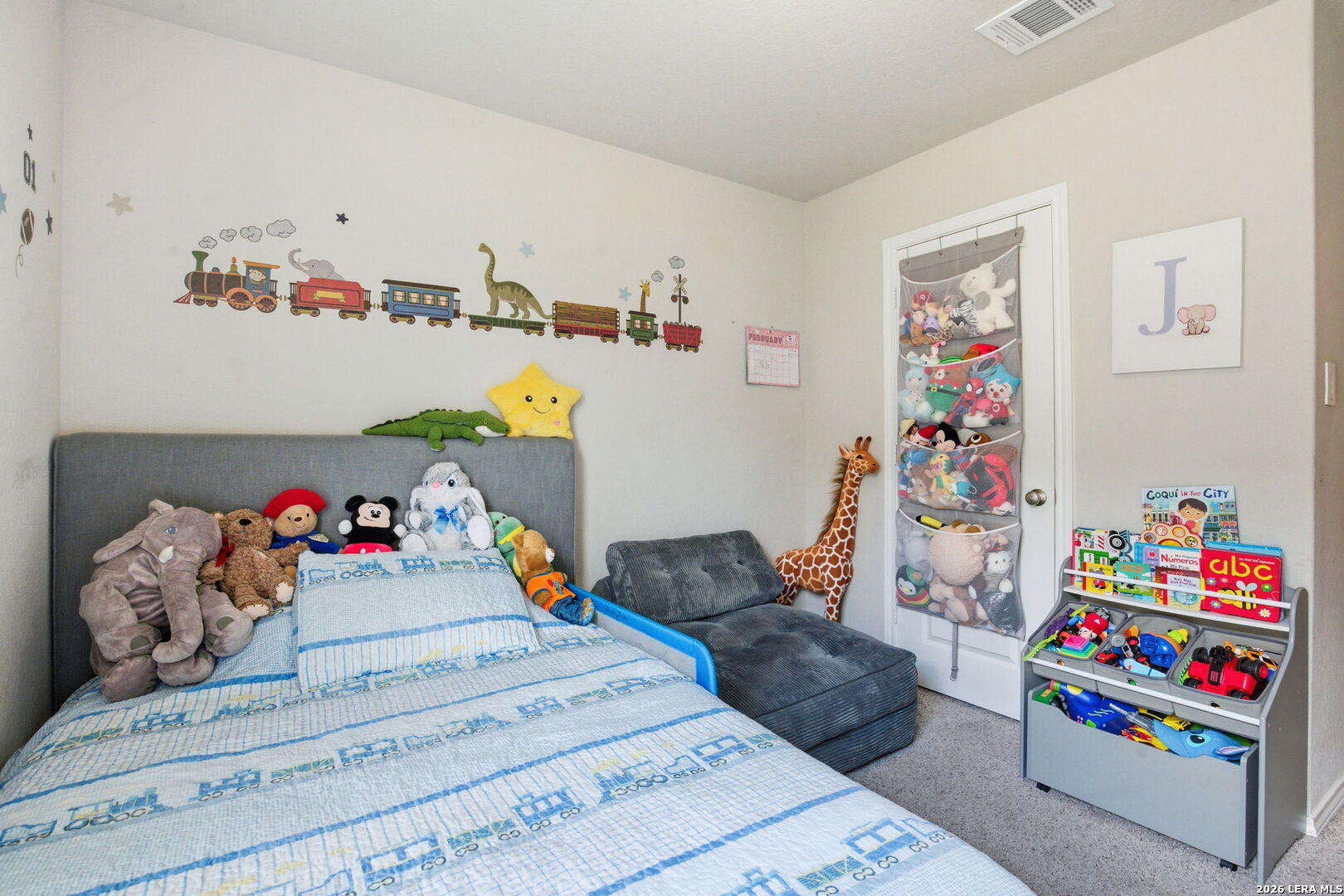 main property photo 13