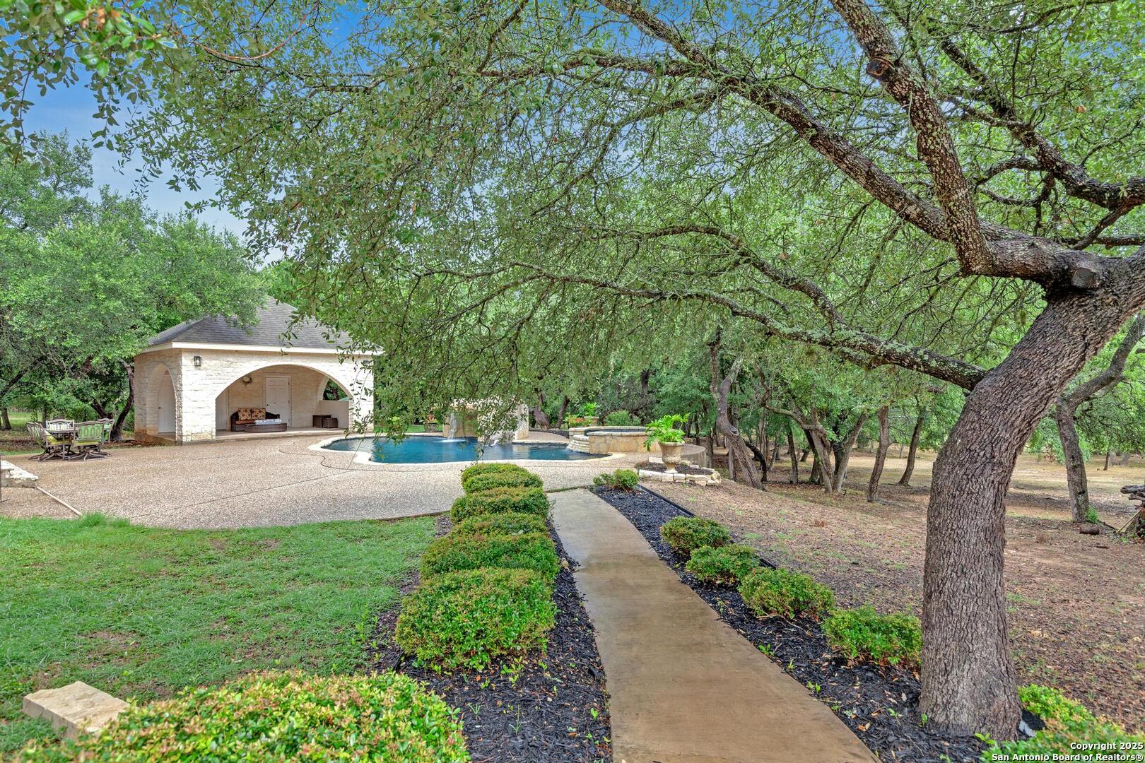 main property photo 33