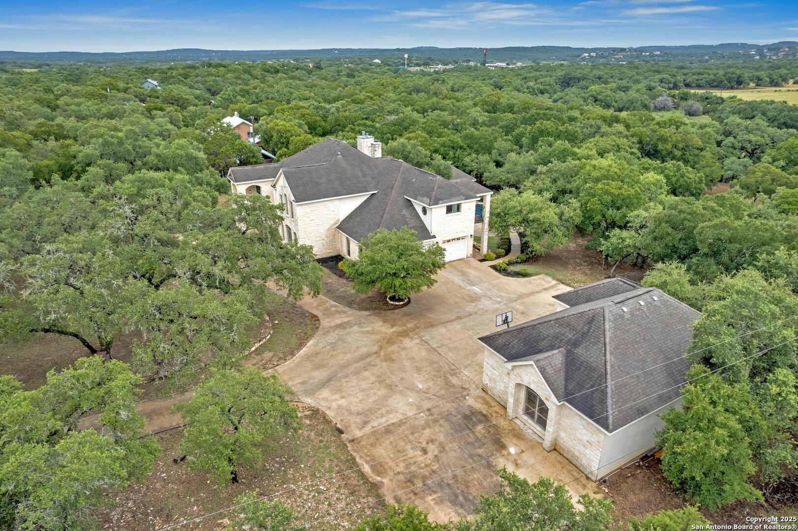 main property photo 37