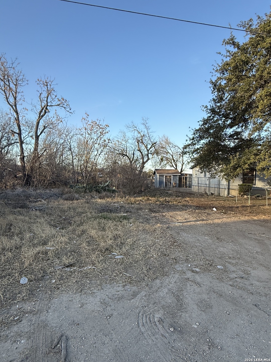 main property photo 9