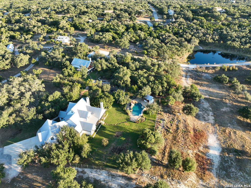 main property photo 123