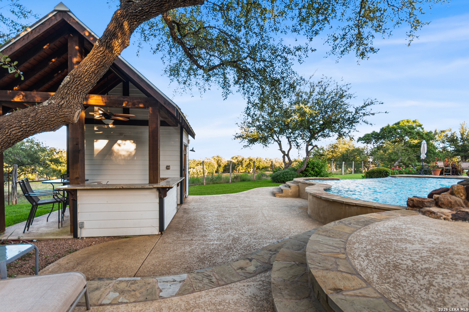 main property photo 137