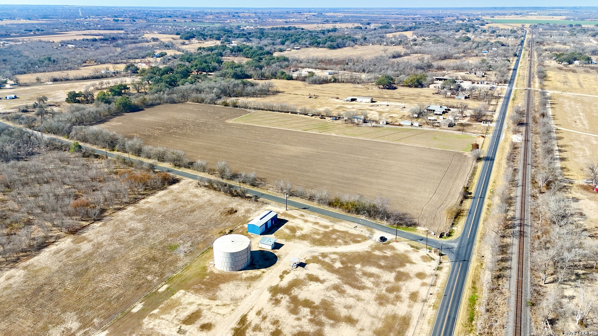 main property photo 12