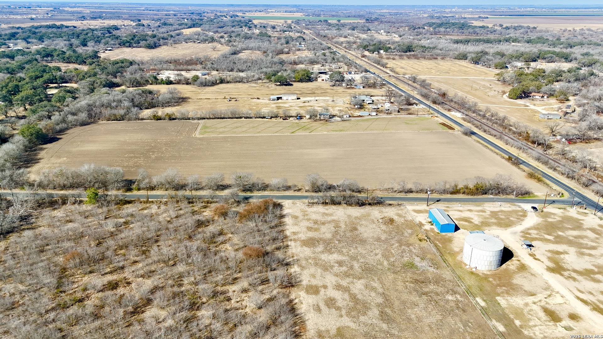 main property photo 14