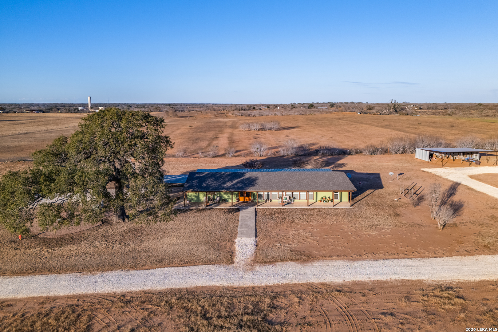 main property photo 4