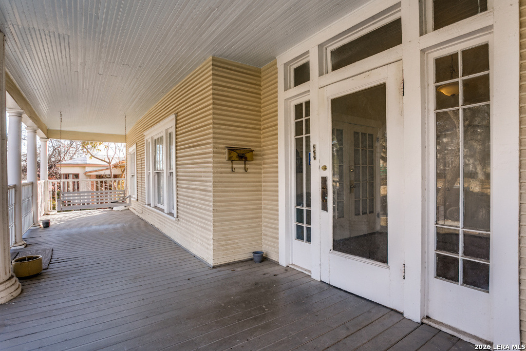 main property photo 11