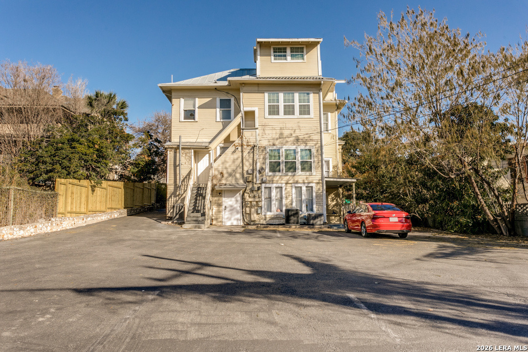main property photo 12