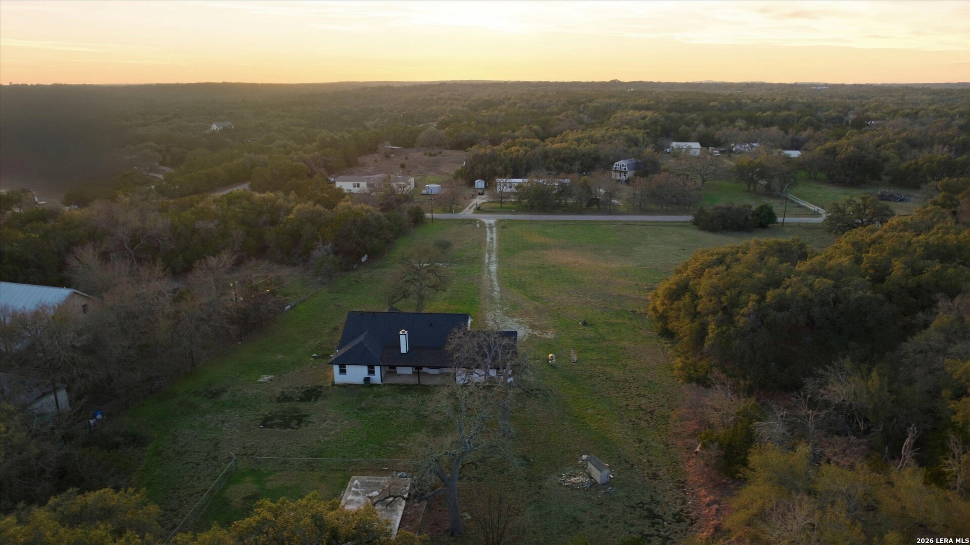 main property photo 24