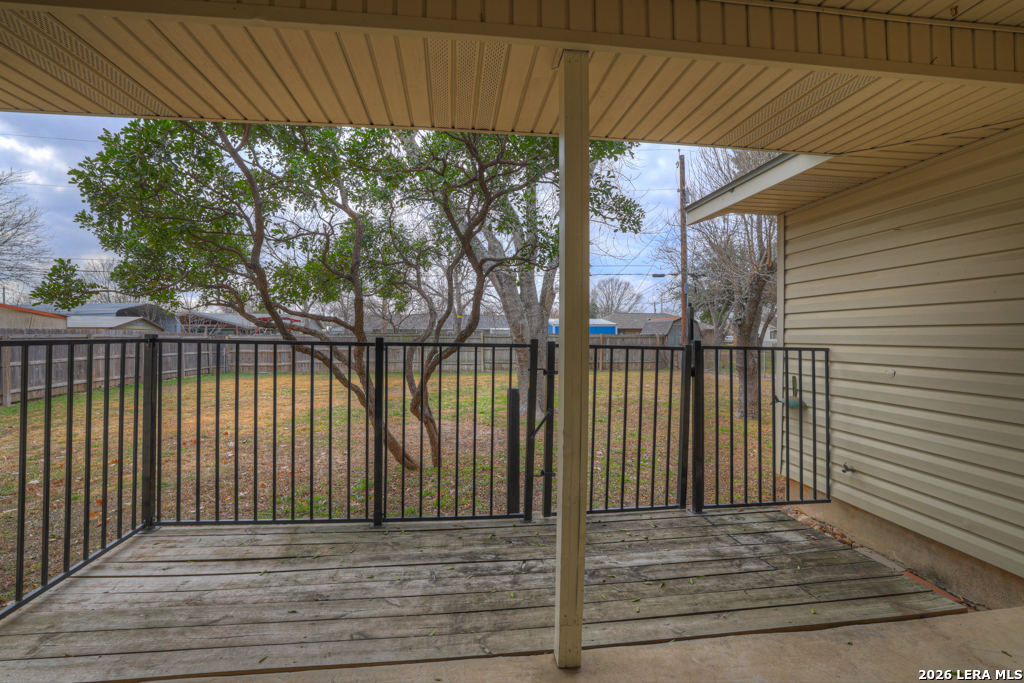 main property photo 18