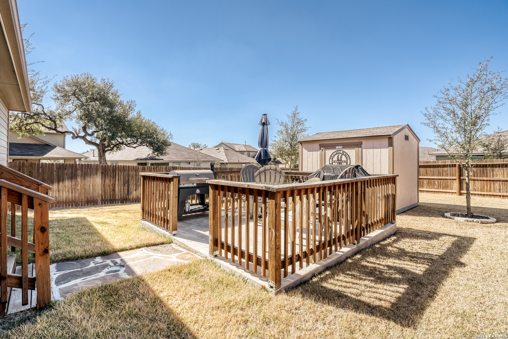 main property photo 23