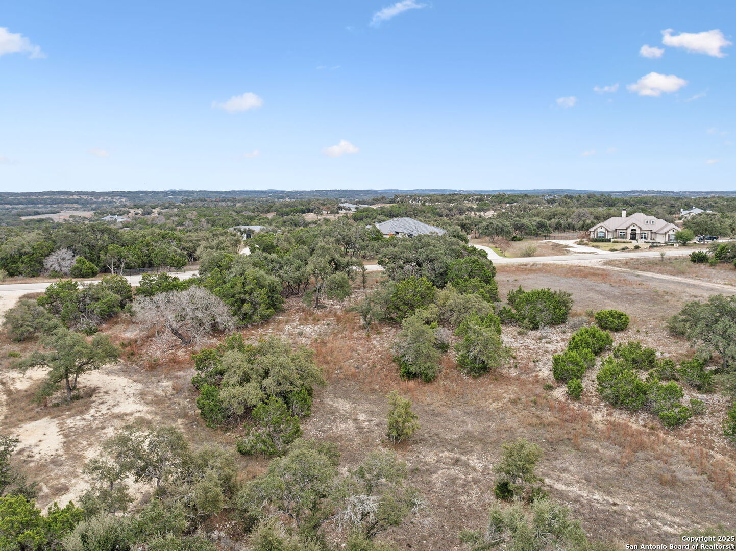 main property photo 9