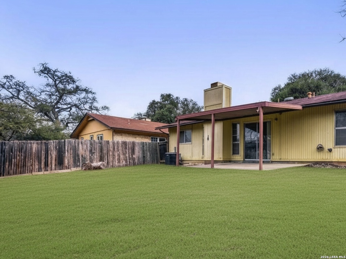 main property photo 11