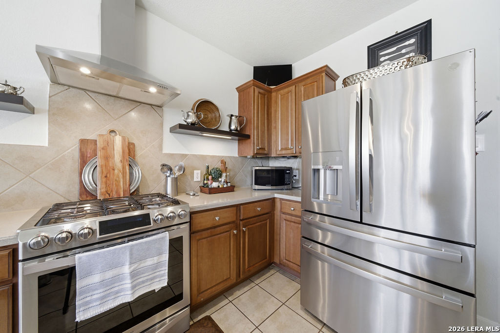 main property photo 18