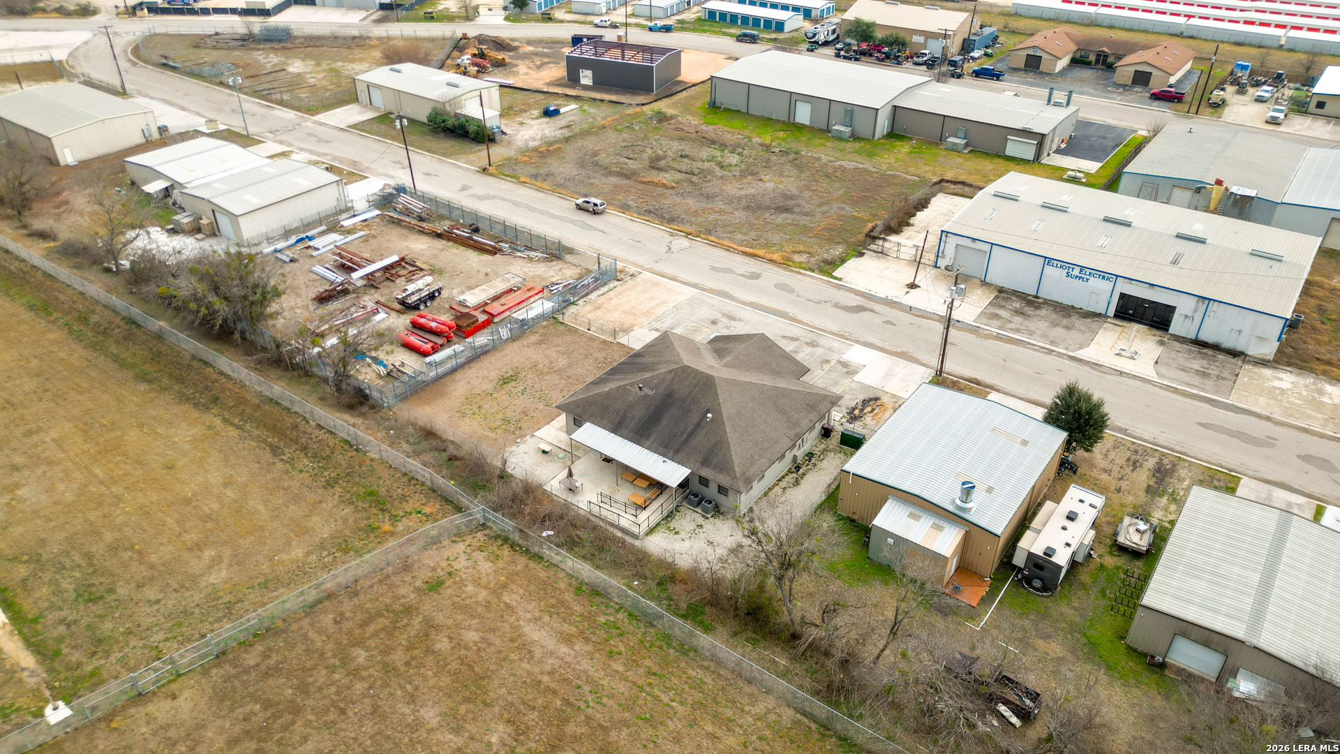 main property photo 43