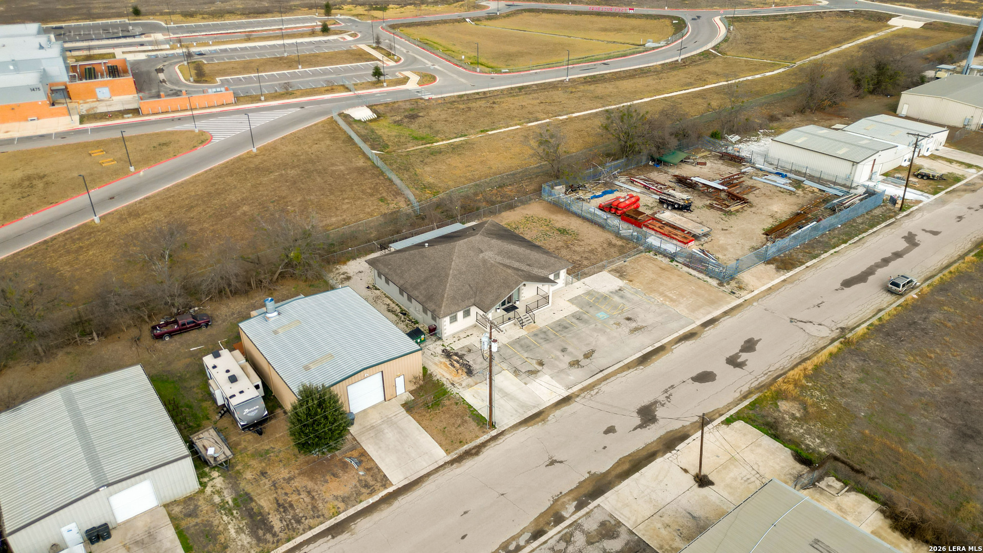 main property photo 47