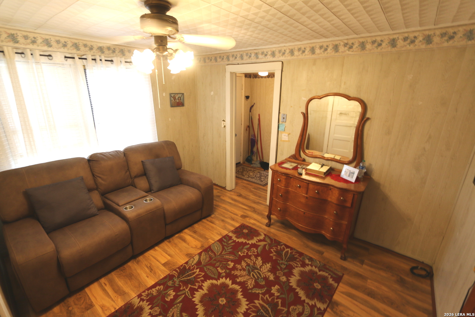 main property photo 16