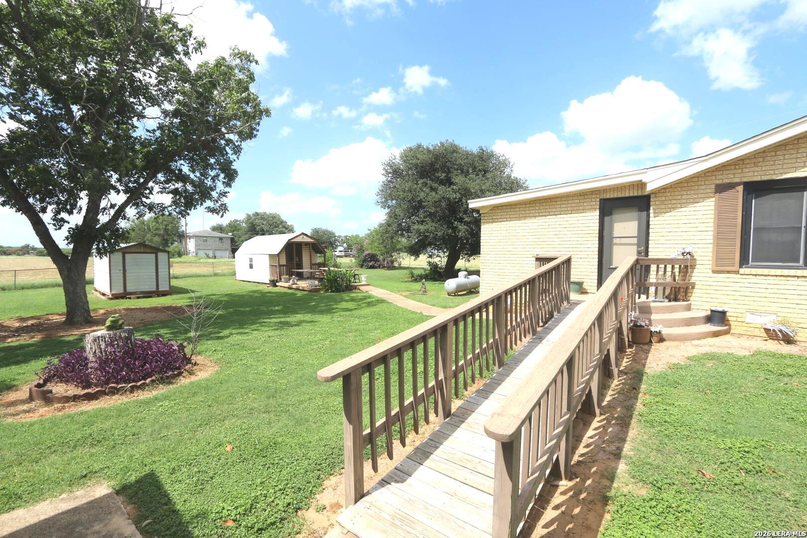 main property photo 8
