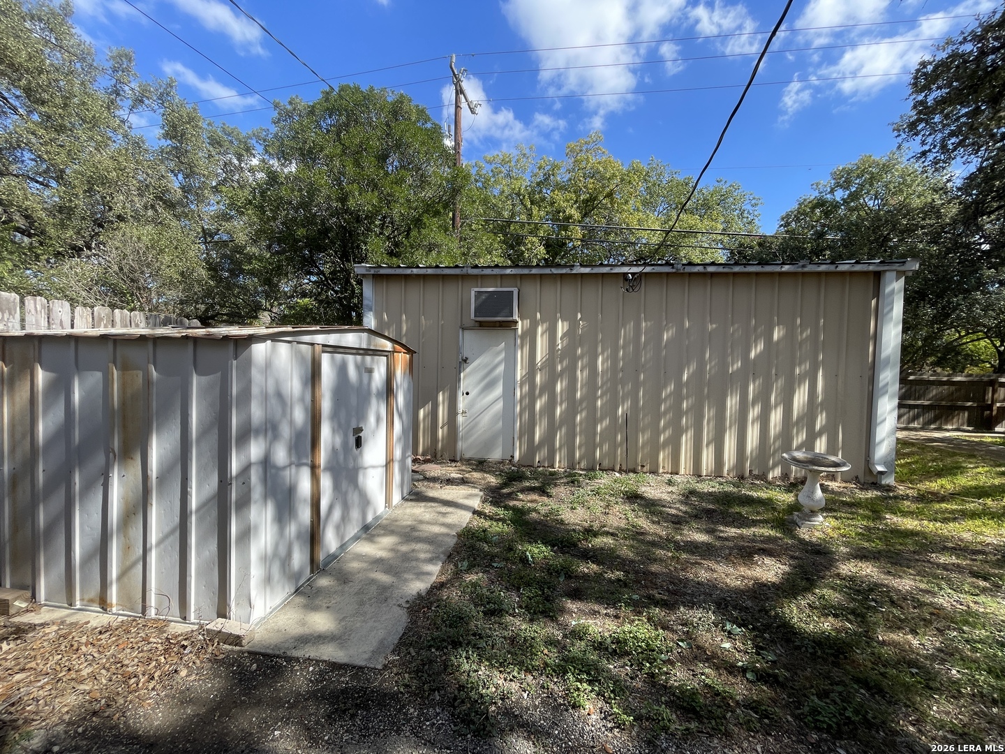 main property photo 15