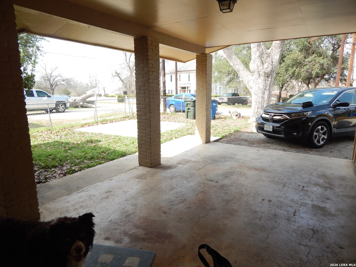main property photo 6