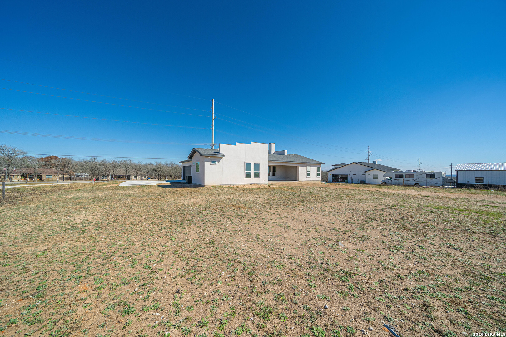 main property photo 39