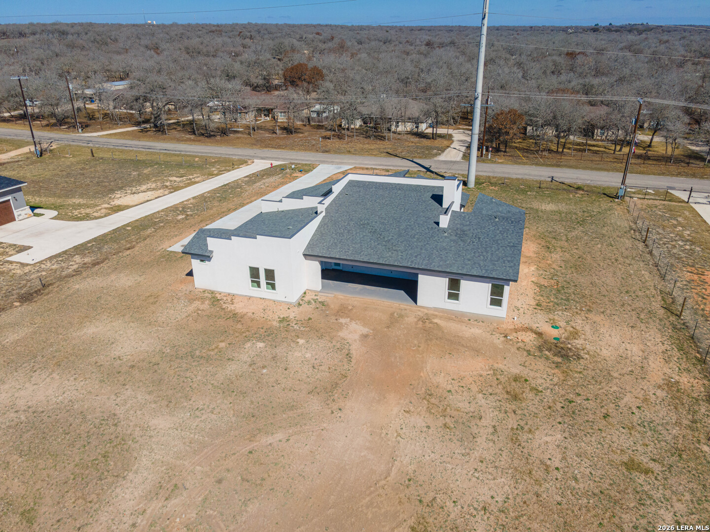 main property photo 41