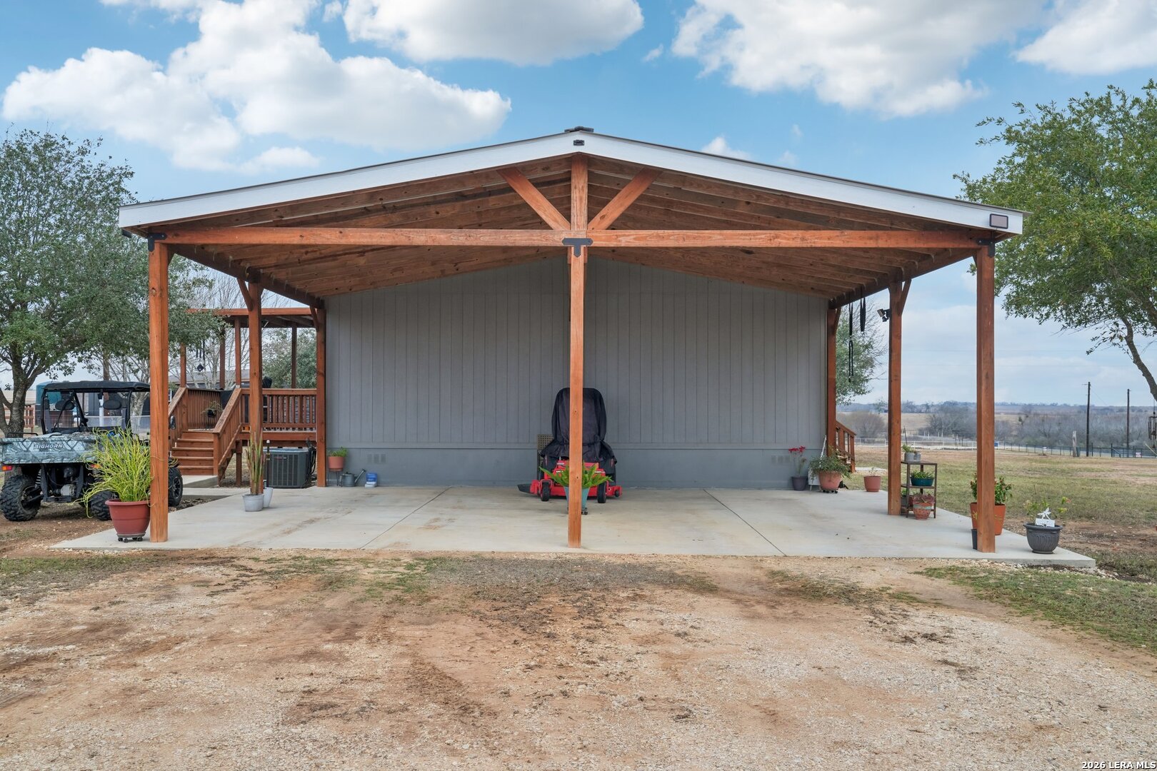 main property photo 29