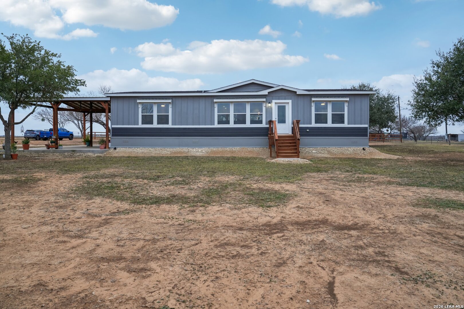 main property photo 30