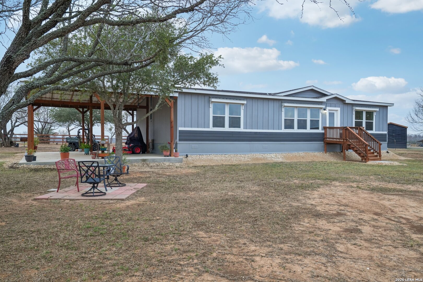 main property photo 31
