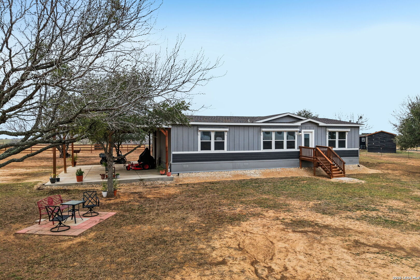 main property photo 33