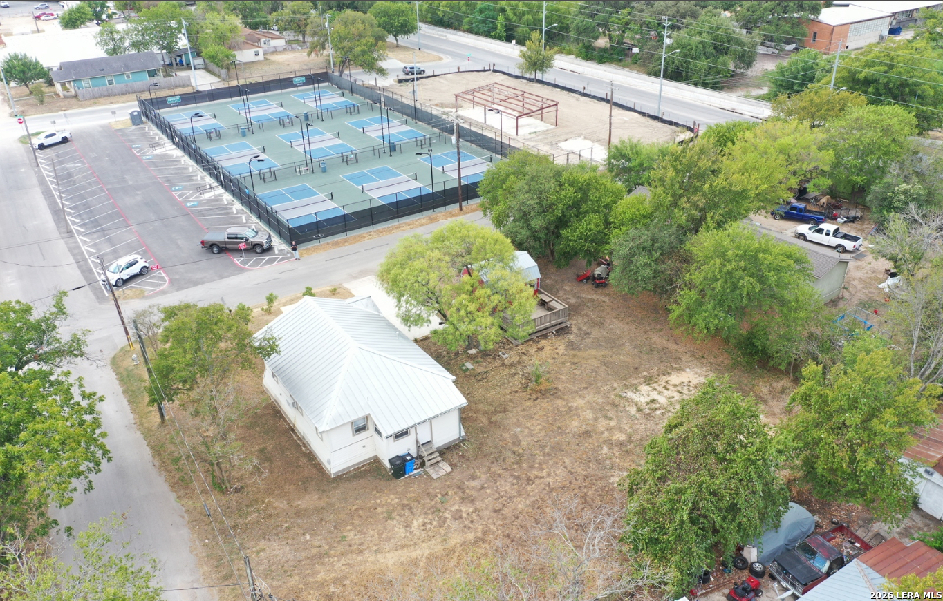 main property photo 24