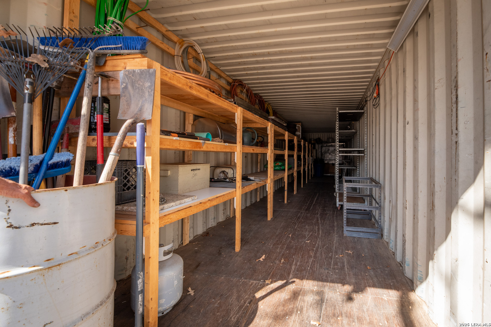 main property photo 44