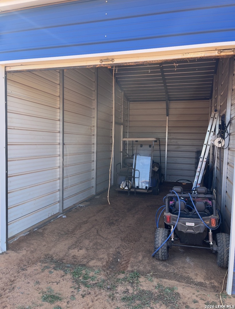 main property photo 25