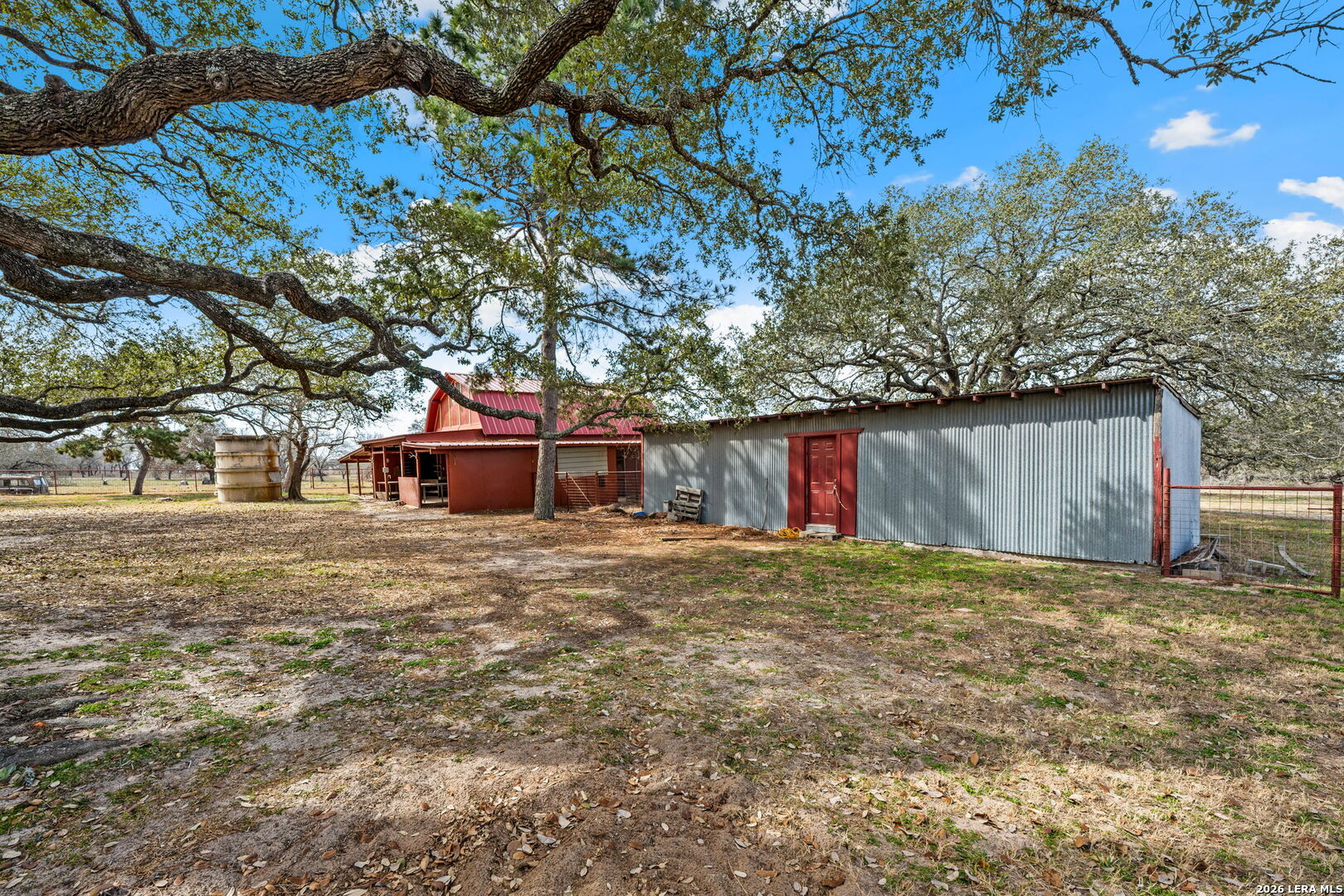 main property photo 25