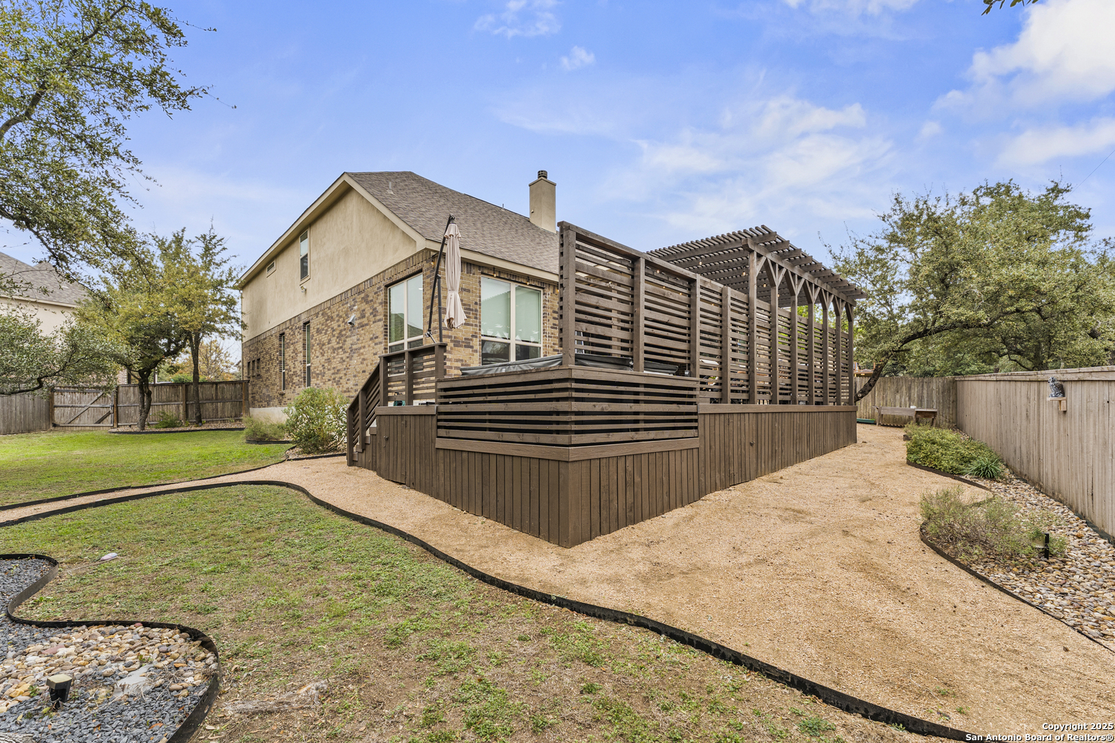 main property photo 41