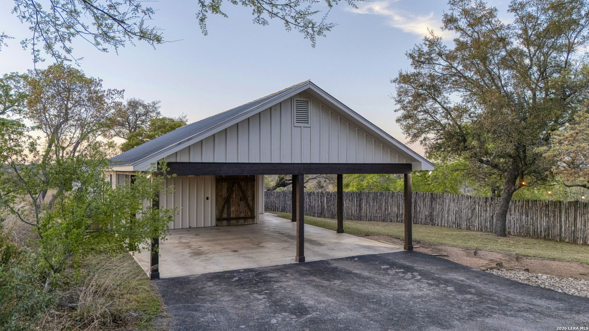 main property photo 81