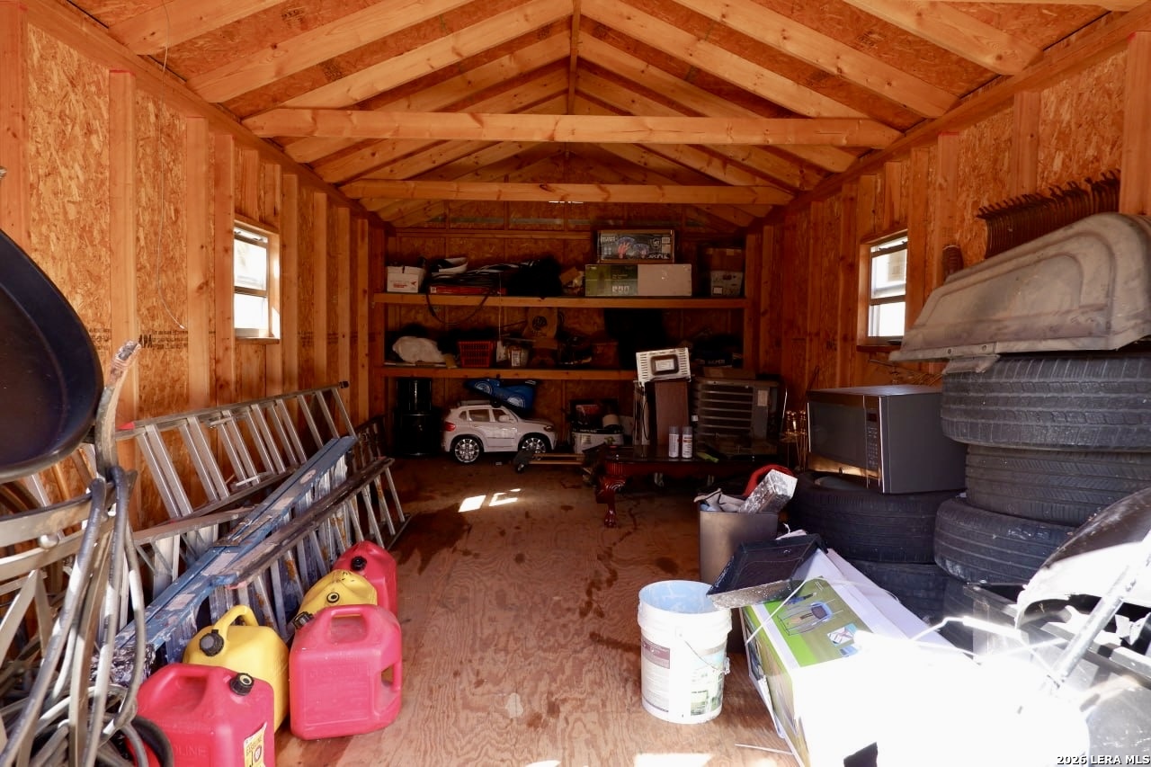 main property photo 32