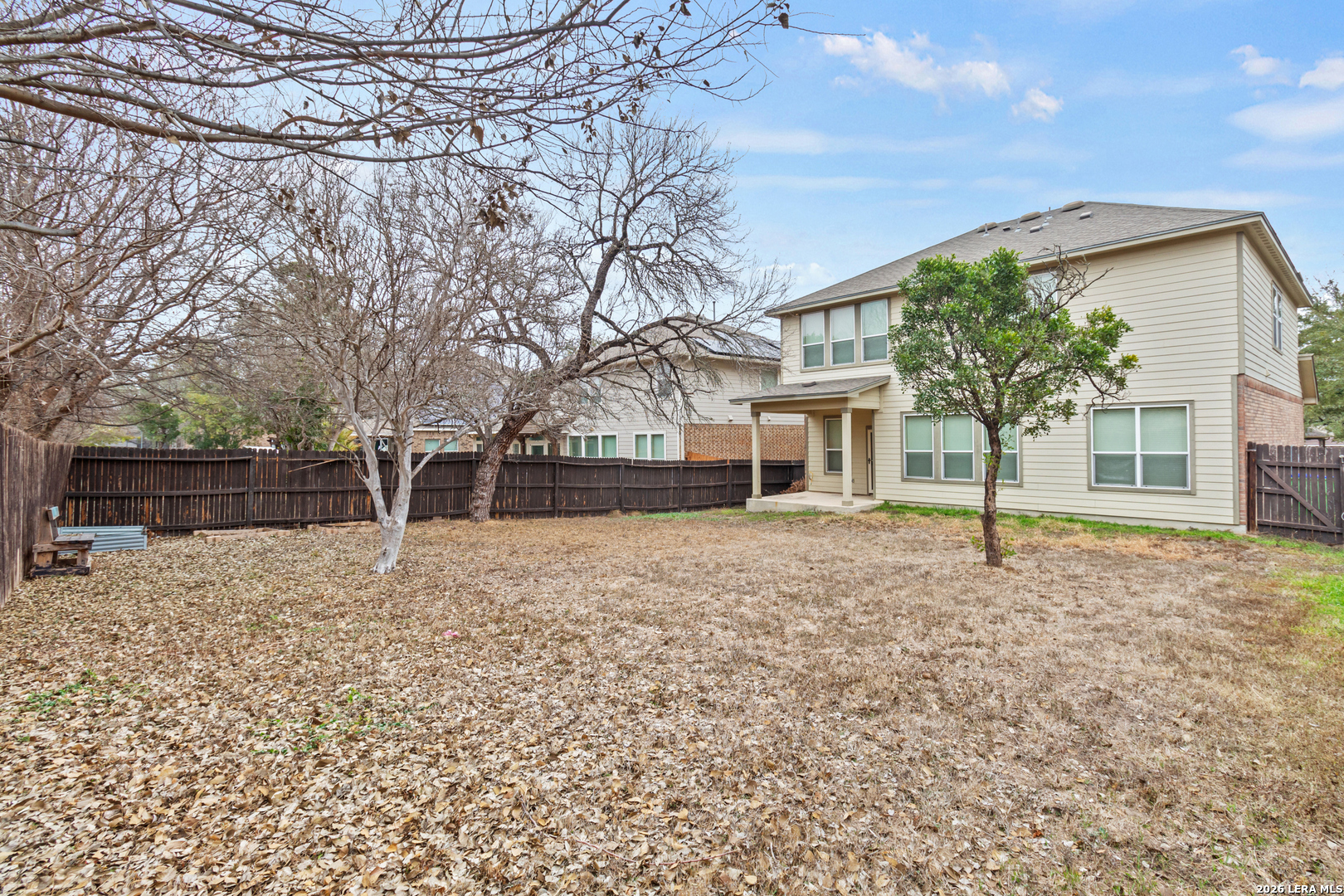 main property photo 23