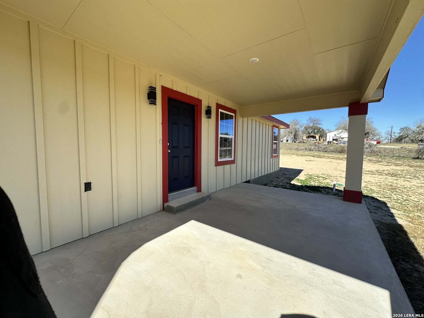 main property photo 25