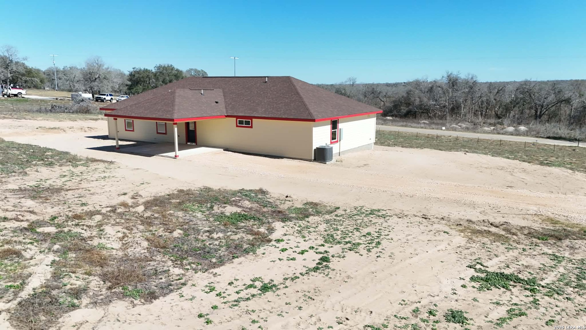 main property photo 27
