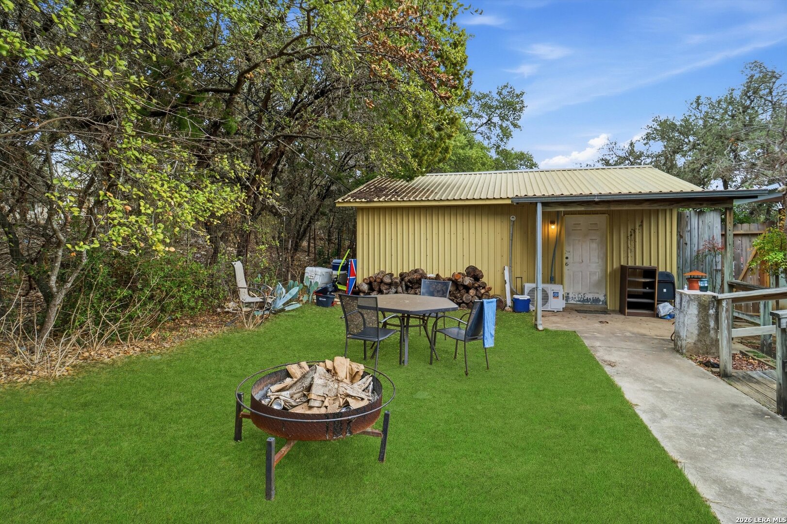 main property photo 13