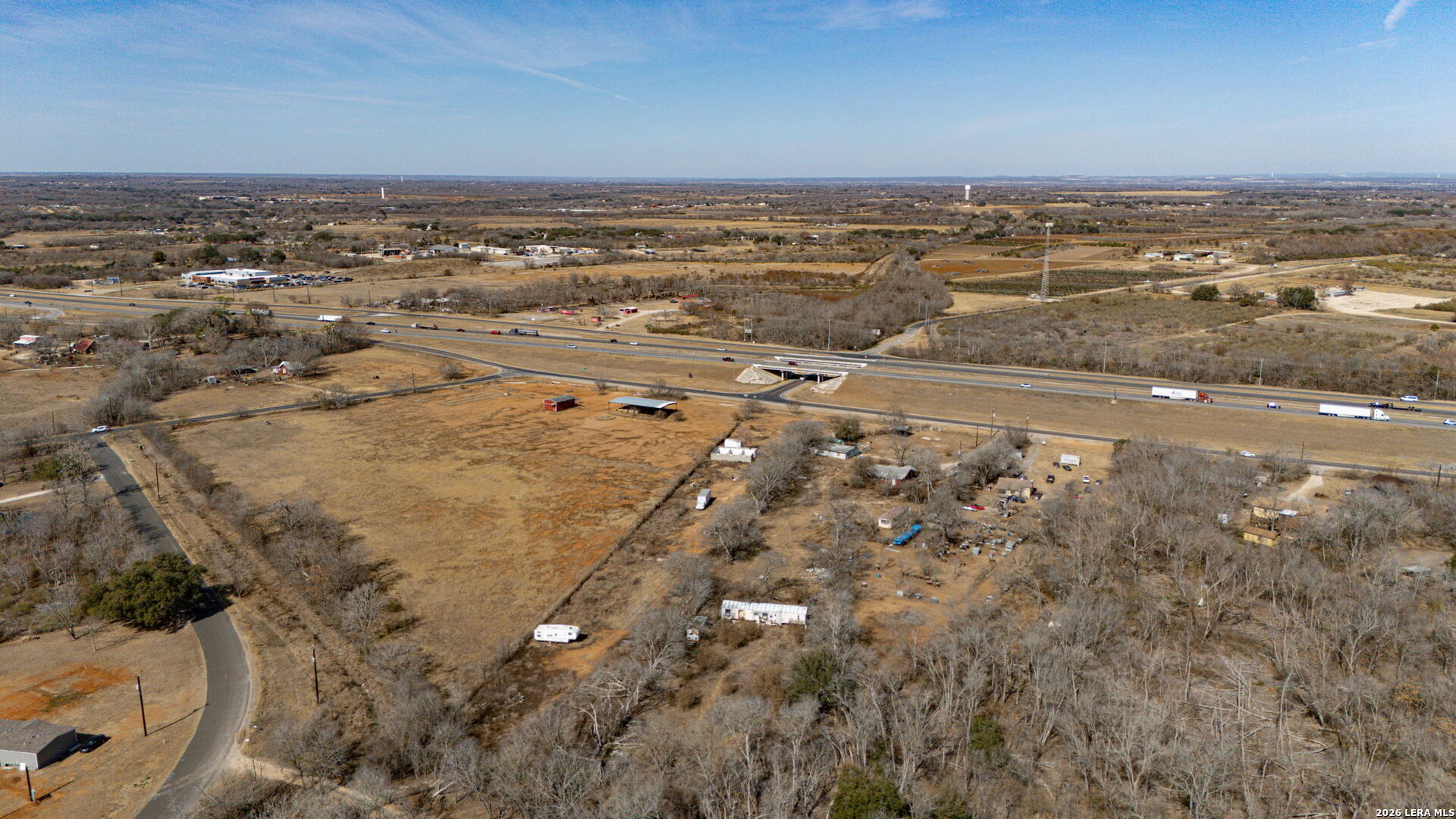 main property photo 10